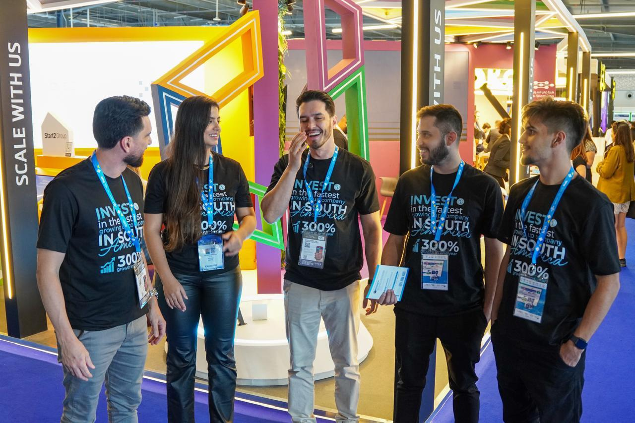 Equipe da InCicle na feira de inovação GITEX, em Dubai